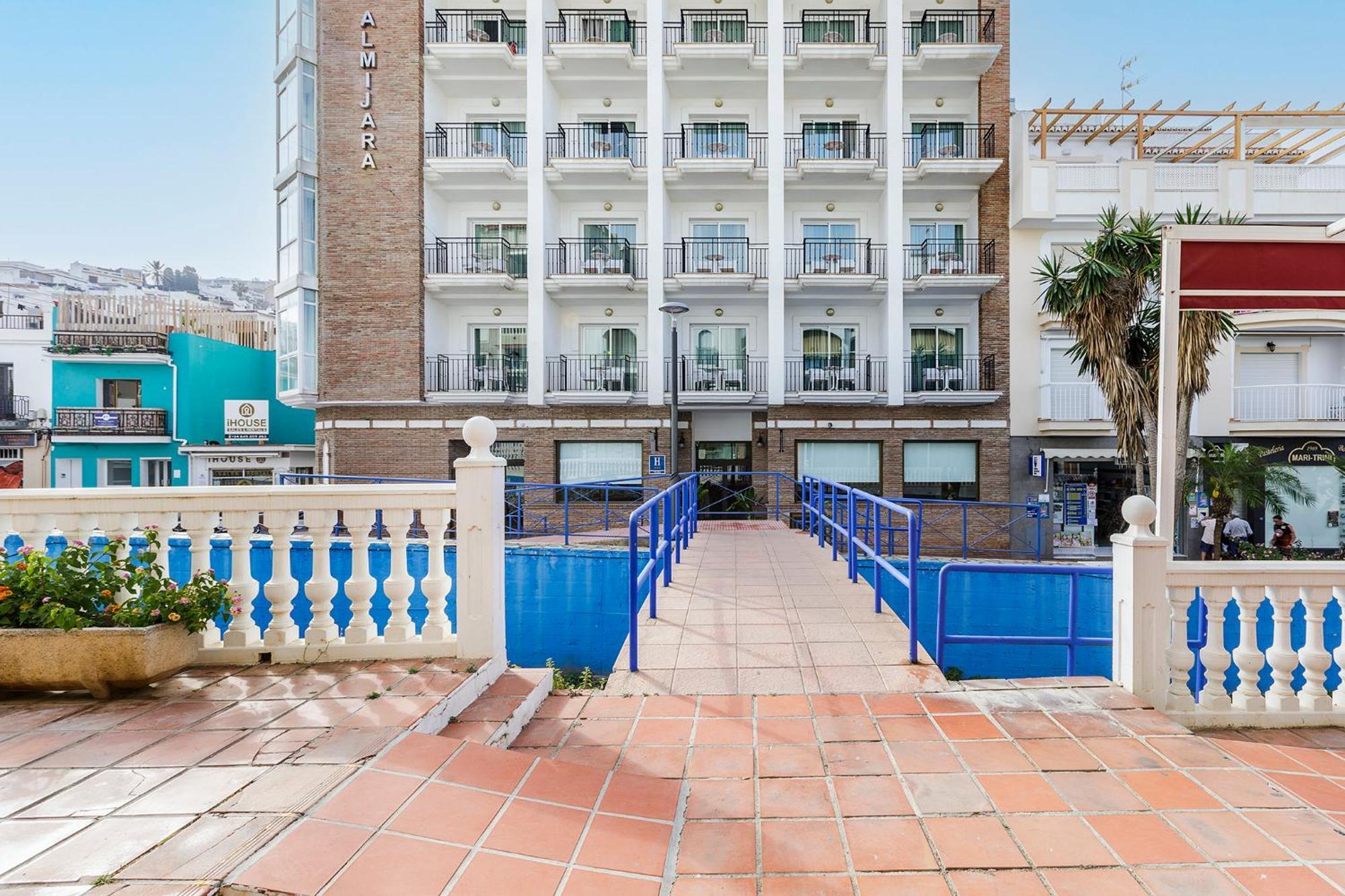 Hotel Almijara - Mares لا هيرادورا المظهر الخارجي الصورة